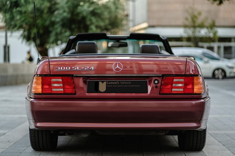 1990 Mercedes Benz 300SL24